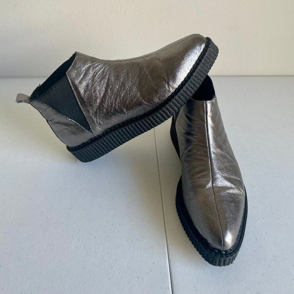 TUK Unisex Graphite Chelsea Creeper boots